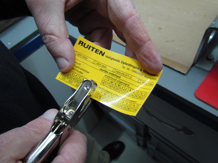 Rense controleert blusmiddelen